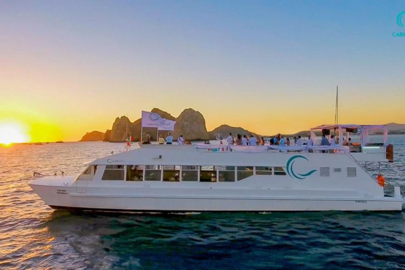 Event Wedding Boat, a 120 foot event vessel for very large celebrations in Cabo